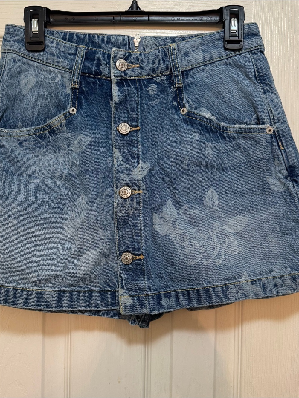 Denim Floral Button-Front Mini Skort - Blue
